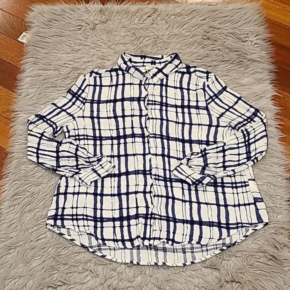Umgee white and‎ navy blue tye dye plaid long sleeve flowy button down shirt - Picture 1 of 5